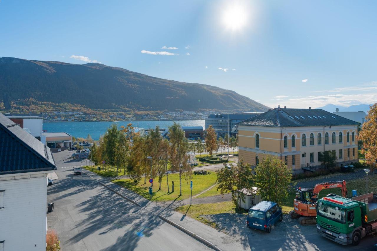 Enter Tromso - Exclusive 4 Bedroom Villa ภายนอก รูปภาพ